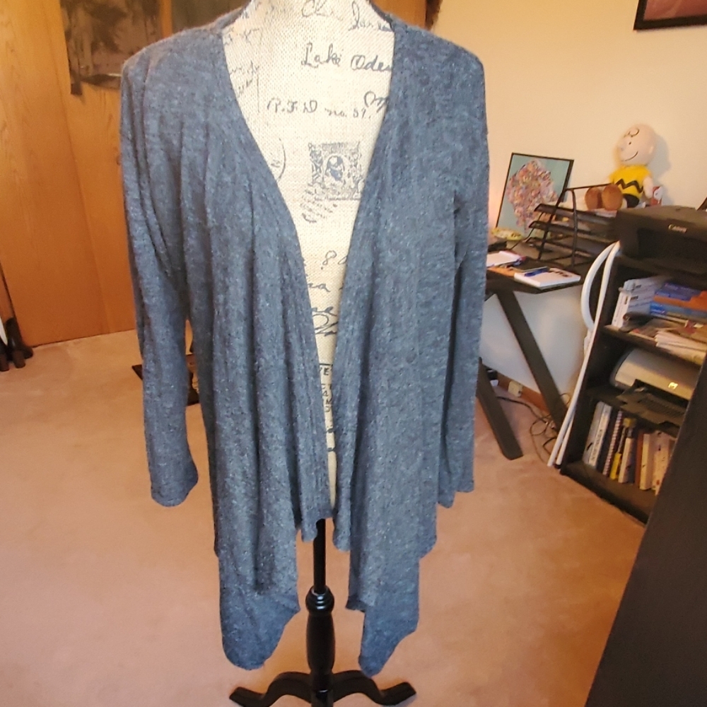 Valleygirl size Medium waterfall cardigan in grey
